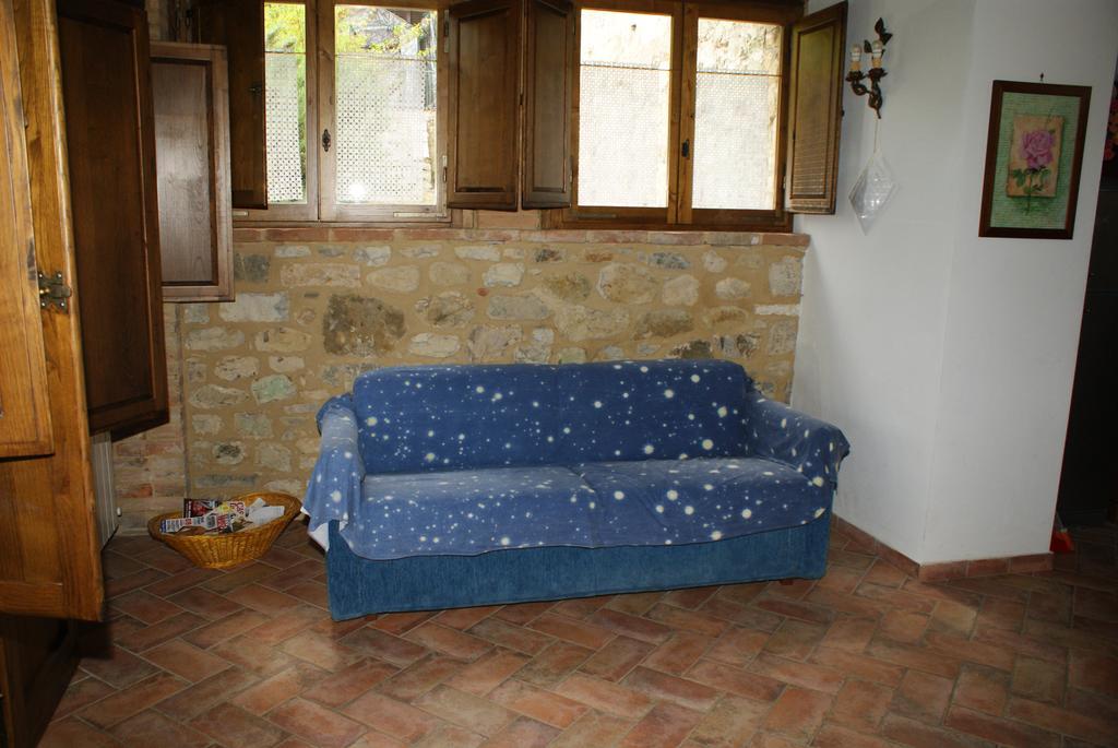 La Rocca Della Magione Villa มอนเตริจโจนี ห้อง รูปภาพ
